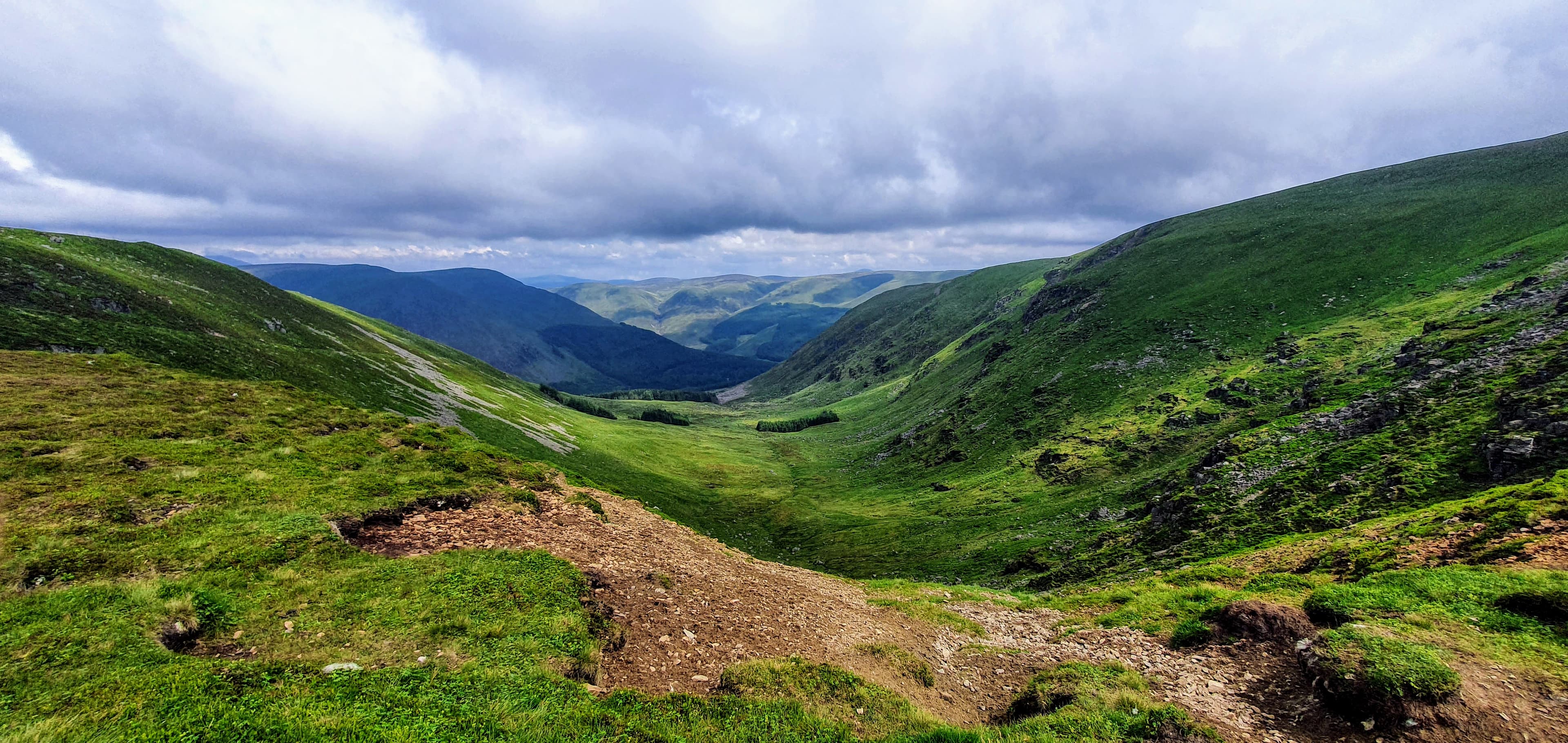 Eastern Cairngorms plateau and mountain ground near Braemar.